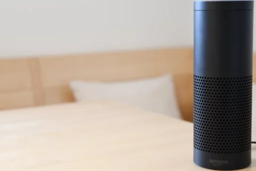Quel est le meilleur assistant domestique pour remplacer Alexa en 2023 ? Comparatif complet